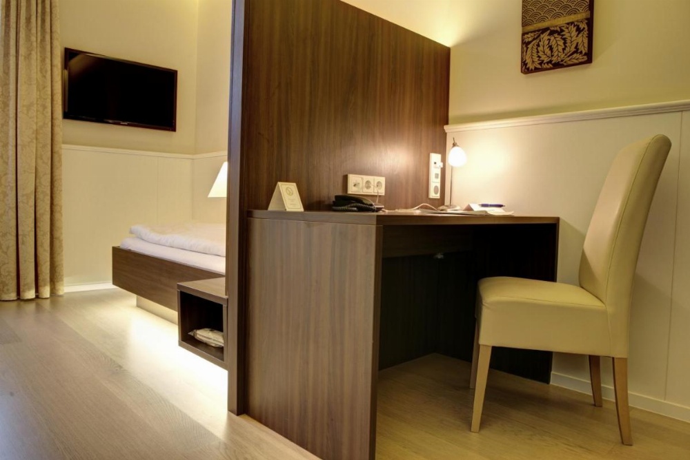 Studio (1 Adult)